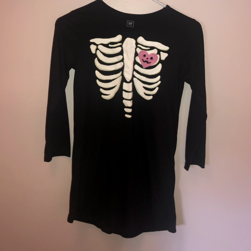Girls Skeleton with heart dress